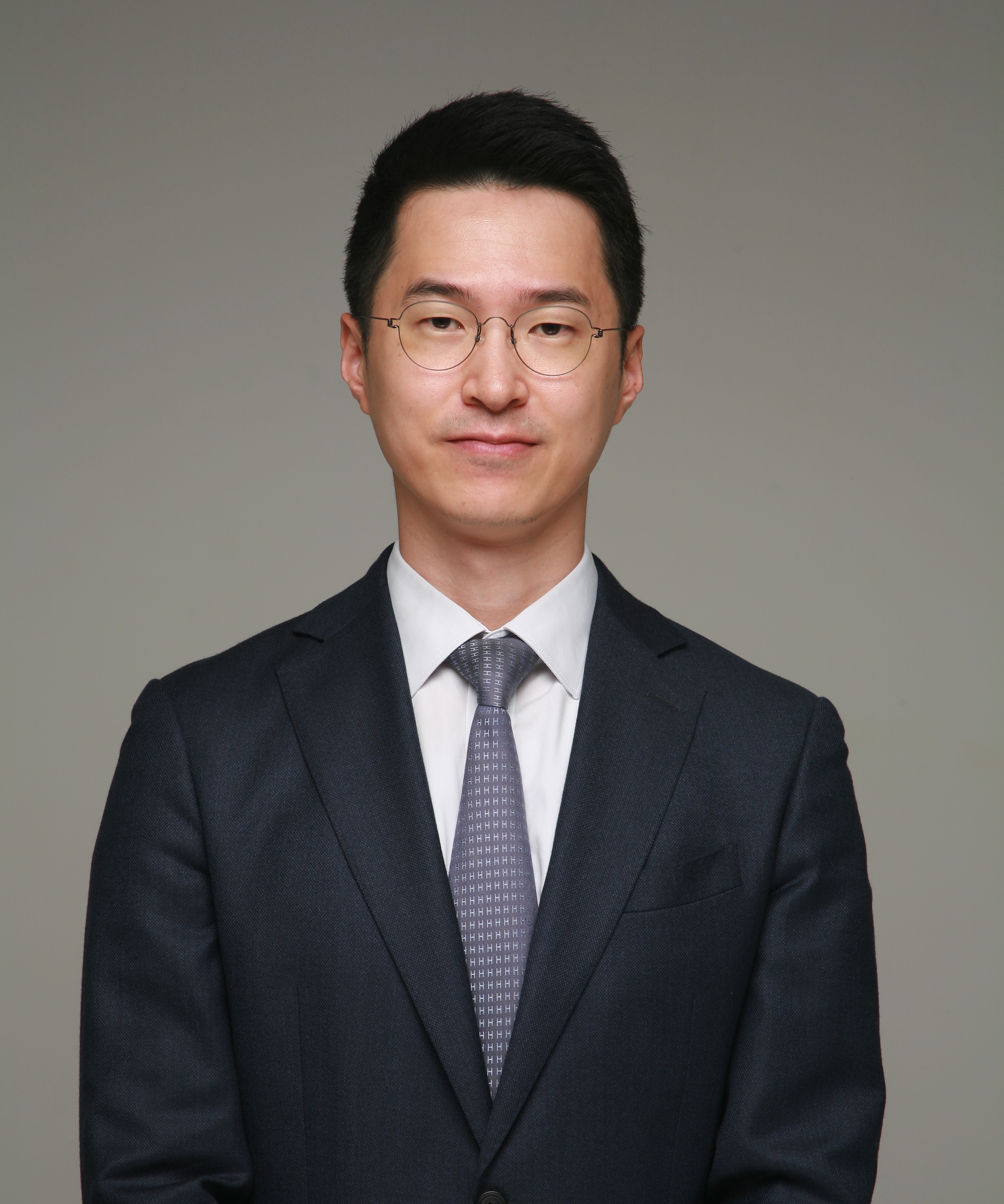 Lawyer Jeongdo Lee